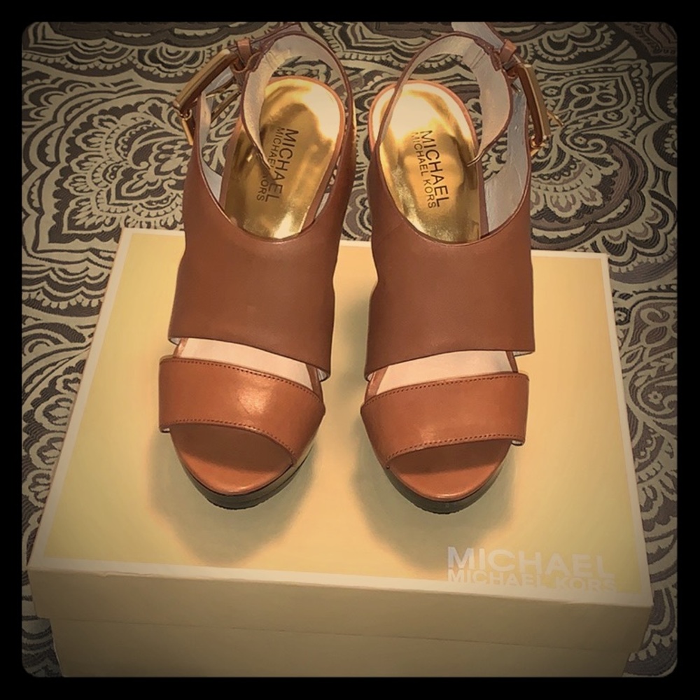 Authentic Michael Kors Carla Platform Heels